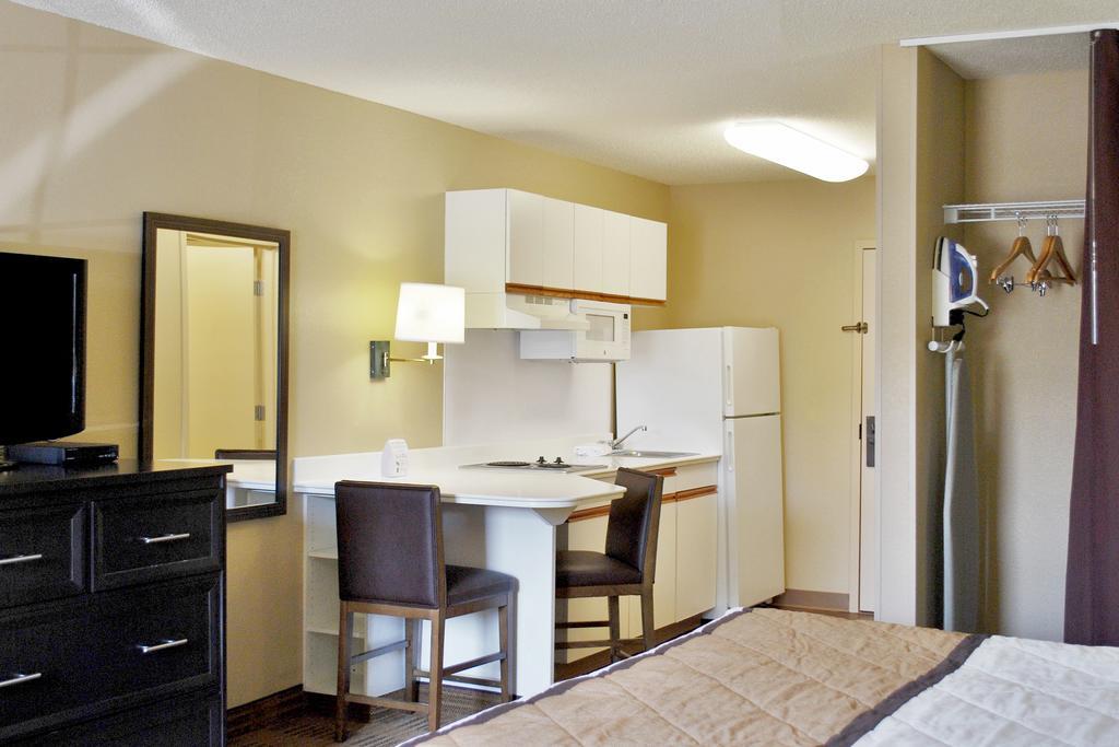 Extended Stay America Suites - St Louis - Westport - Central Maryland Heights Eksteriør billede