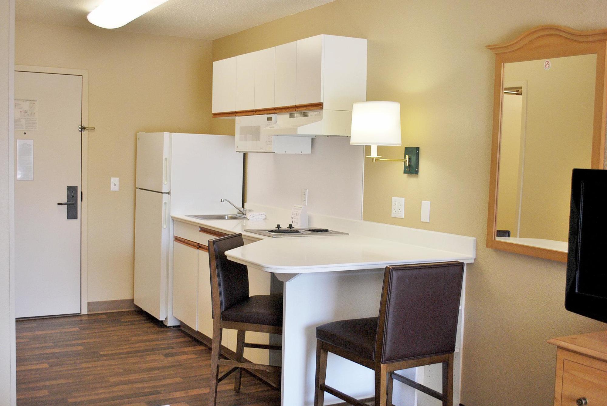 Extended Stay America Suites - St Louis - Westport - Central Maryland Heights Eksteriør billede